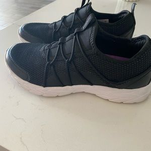 Nice Vionic sneakers. Worn a few times. In good shape.  Black